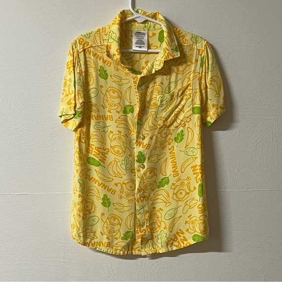 Despicable Me Boys Minions Bananas Button Down Yellow Shirt Illumination Small - Picture 1 of 5